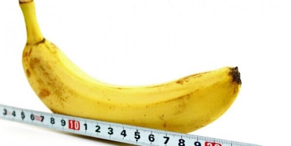 medindo uma banana na forma de um pênis e maneiras de aumentá-la