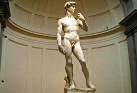 Estátua de David com pau pequeno
